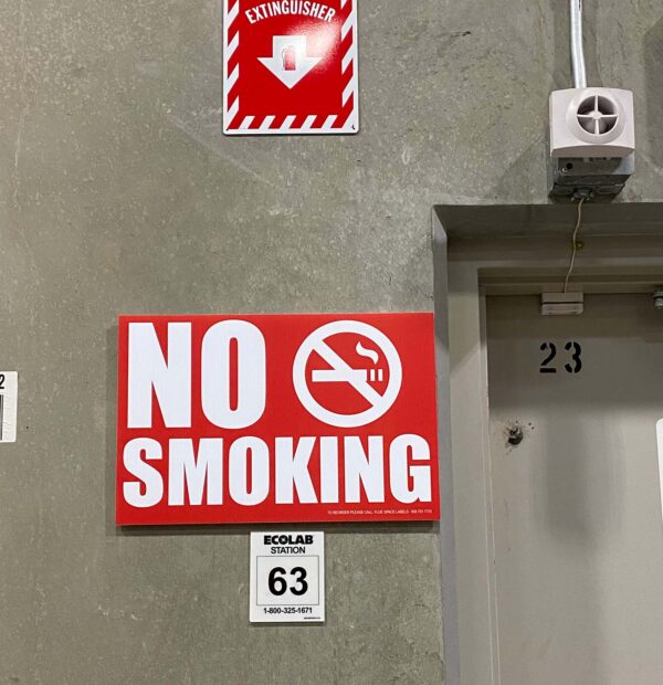 NO SMOKING SIGN